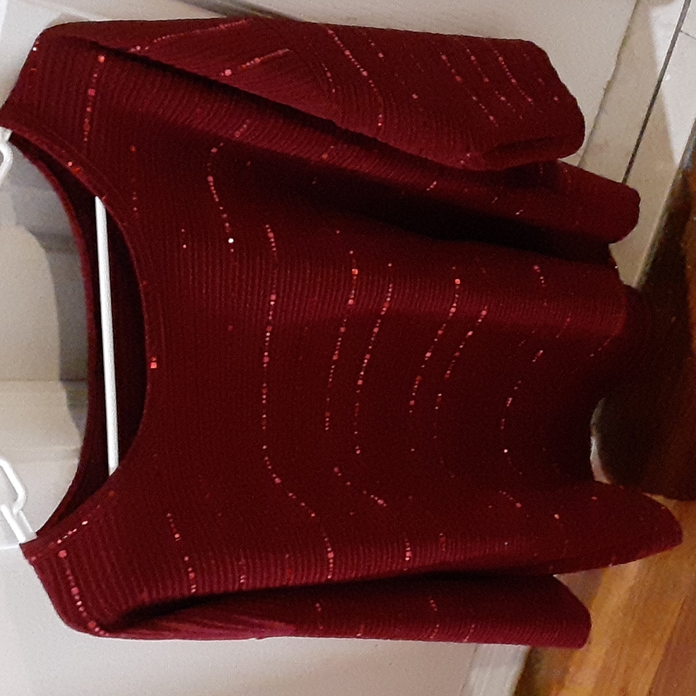Cure Women's Top XL burgundy color with sequins
